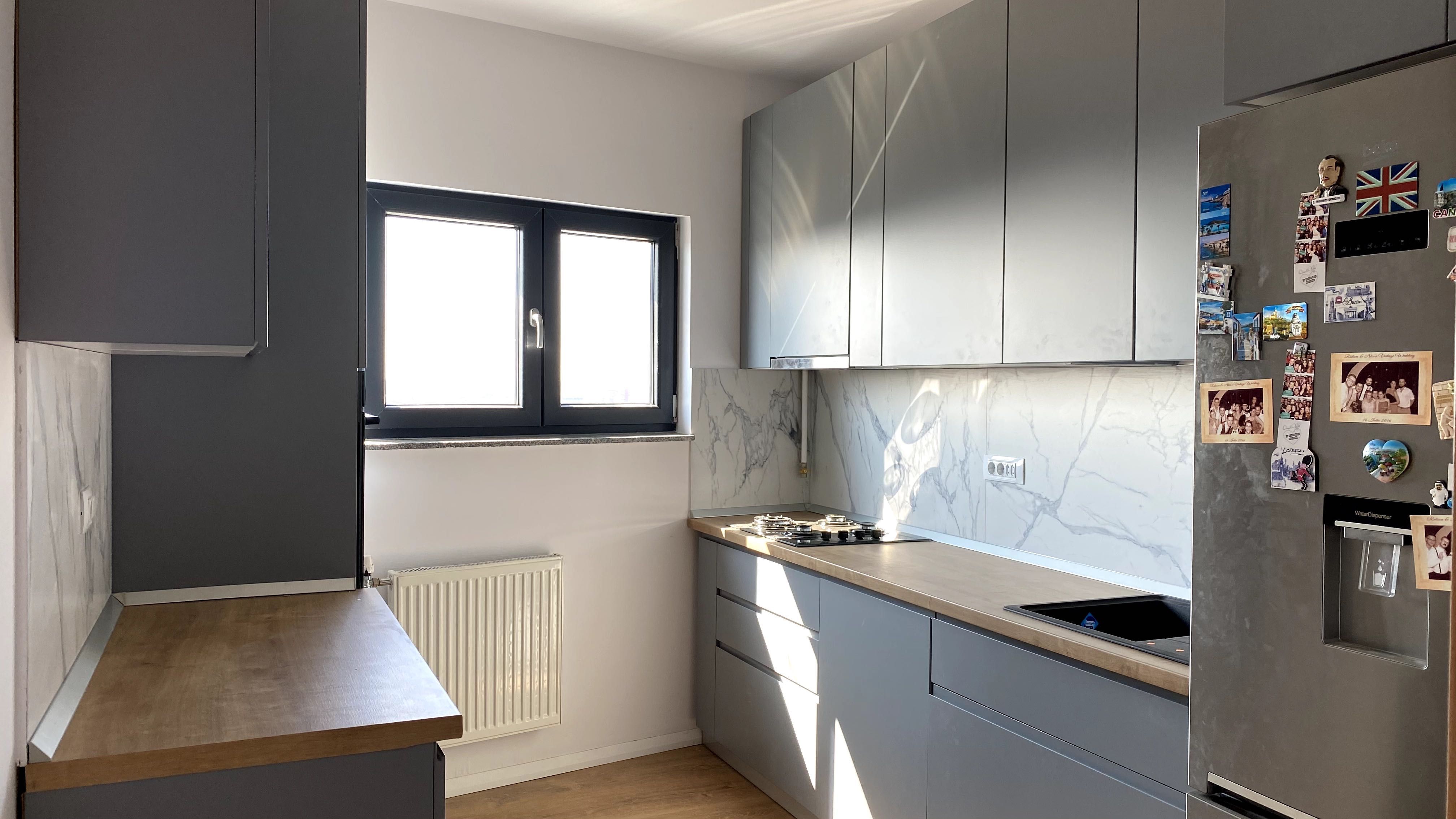 Închiriez apartament cu 3 camere / etajul 20