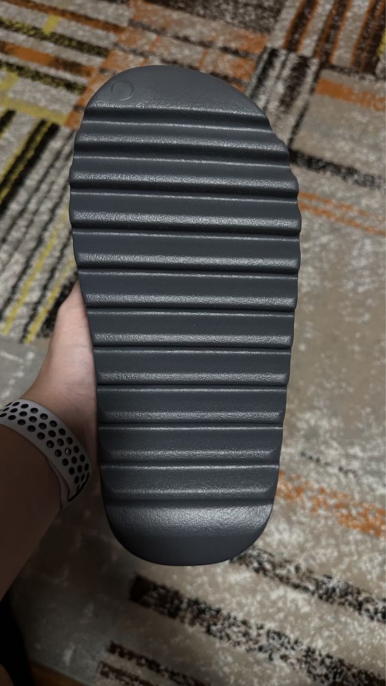 Slide Slate Grey