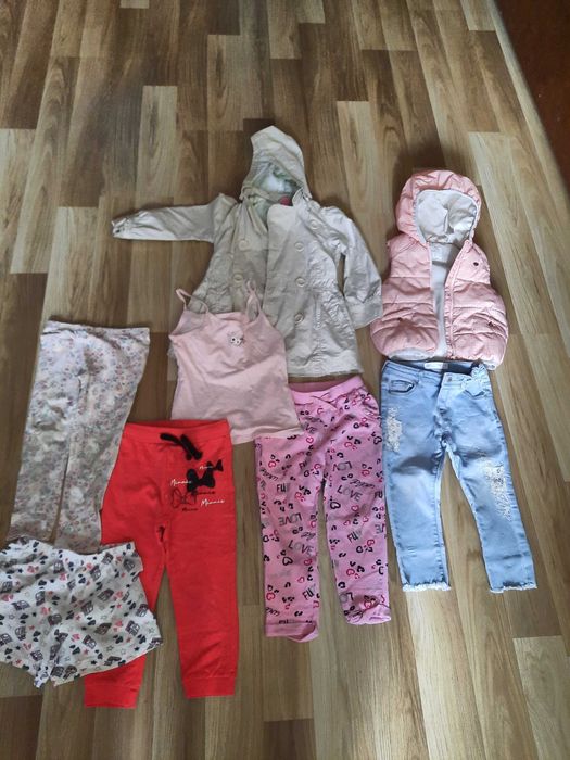 Lot haine vesta trening fetita 98 104 cm