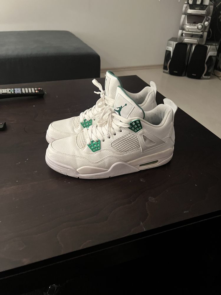Air jordan 4 Retro metallic green