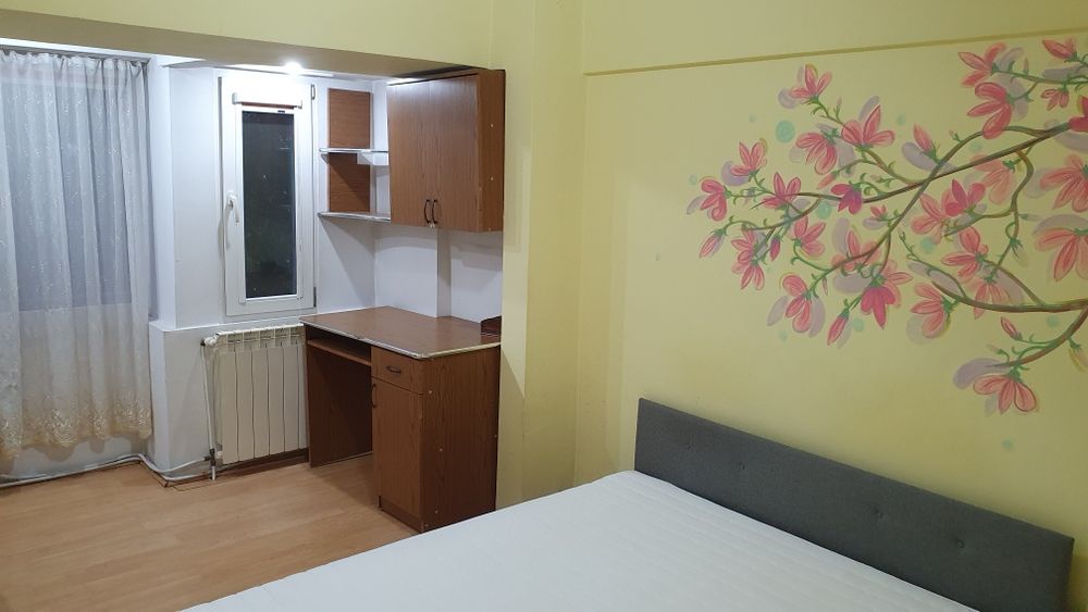 Ofer spre închiriere apartament 2 camere, zona ultracentrală