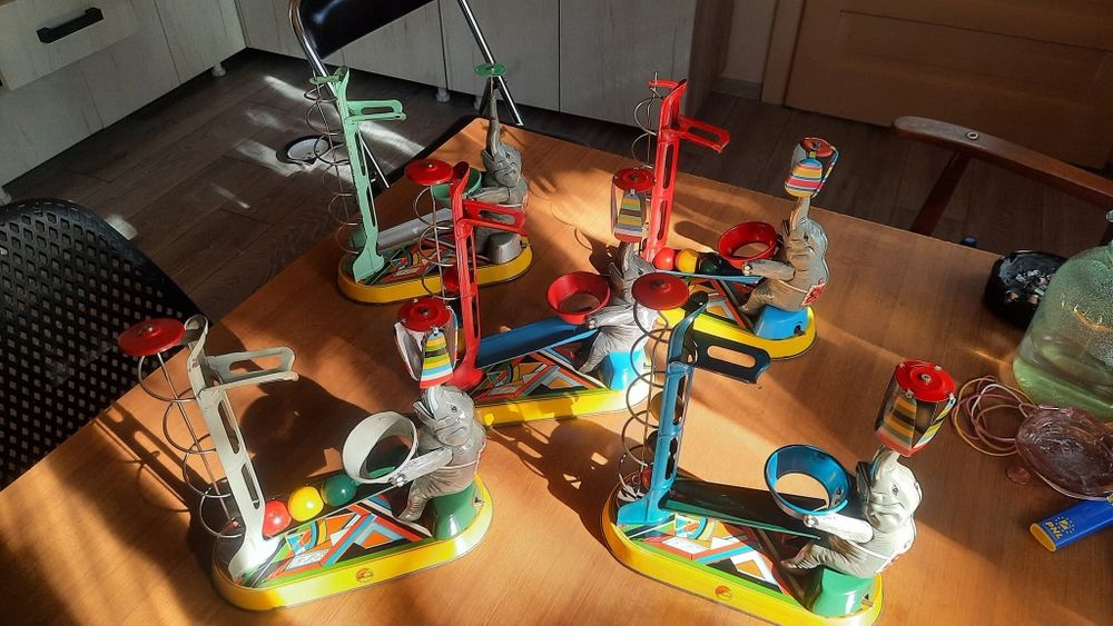 Elefant jongler jucarie veche românească, anii 60 Bucuria Copiilor