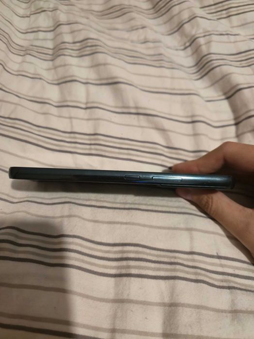 S22 cu 256gb stocare si stare foarte buna