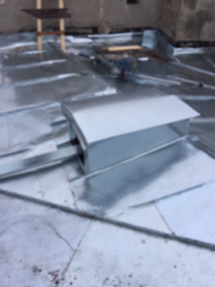 Izolație  mansardă reparatii acoperisuri  reparații ferestre mansardă
