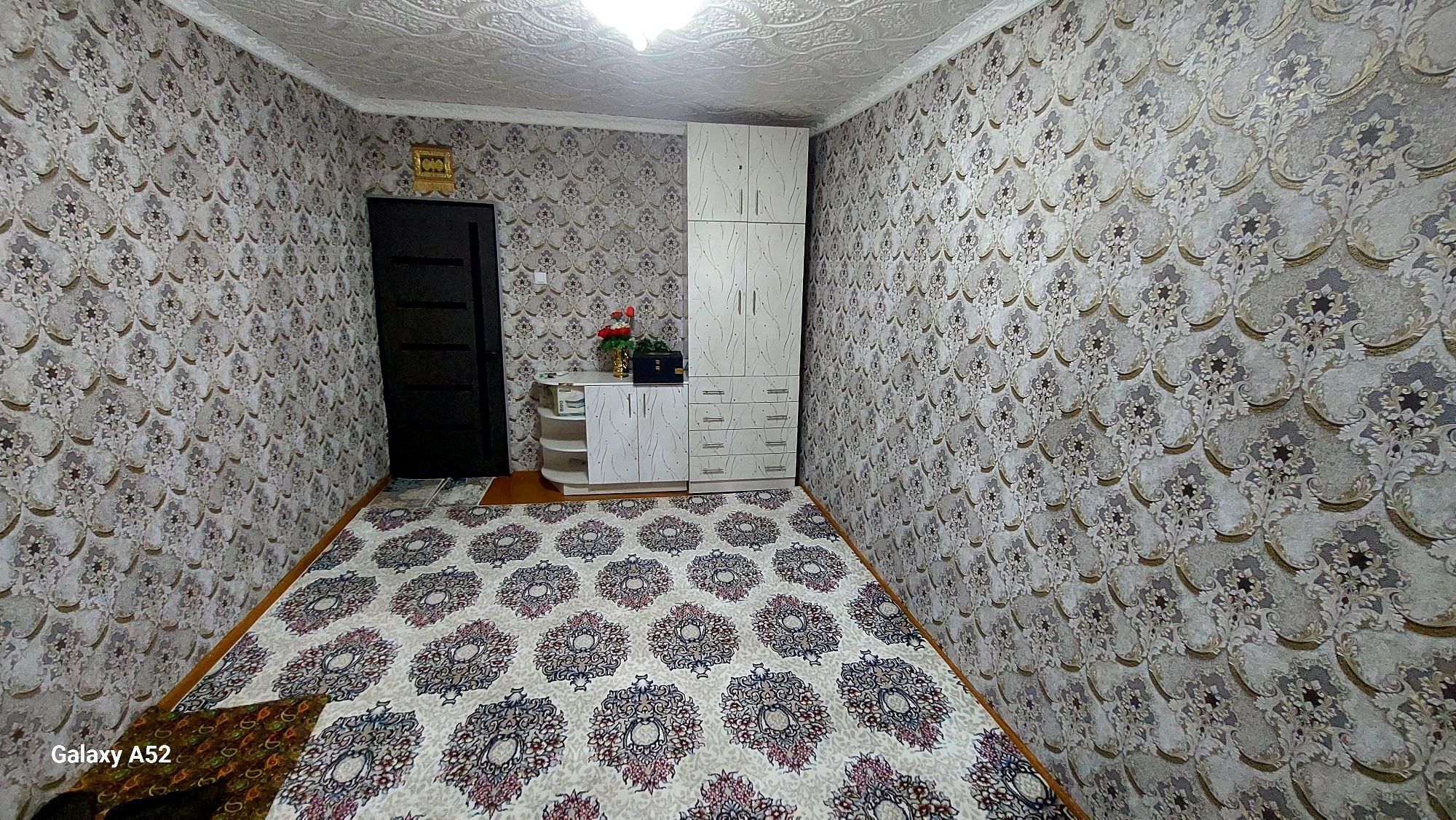 Navoiy viloyati Zarafshon shahridan 2 xonali uy sotiladi!