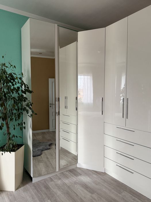 Продается шкаф для спальни