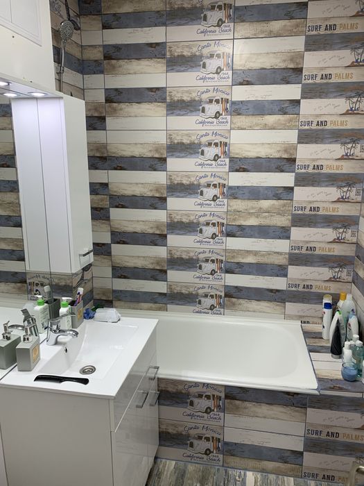 Apartament 2 Camere decomandat, renovat, zona Ciuperca (Str Bibescu)