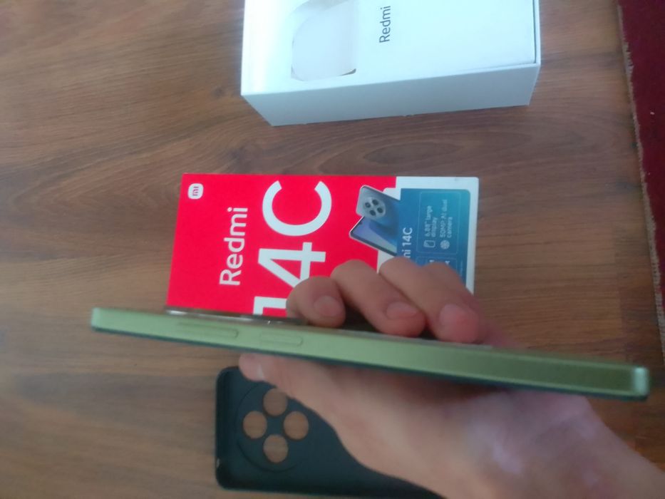 Redmi 14c 8/256Gb как новая с коробкой и документами