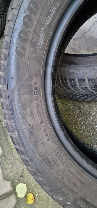 225/55/18 Goodyear Vector 4Seasons