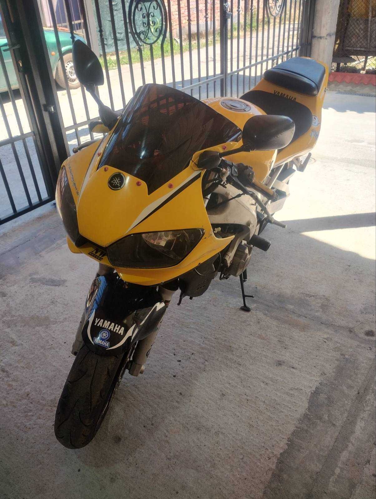Yamaha YZF-R6 на части