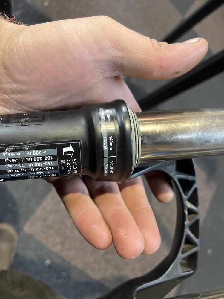 rokc shok Sektor Silver RL 140mm