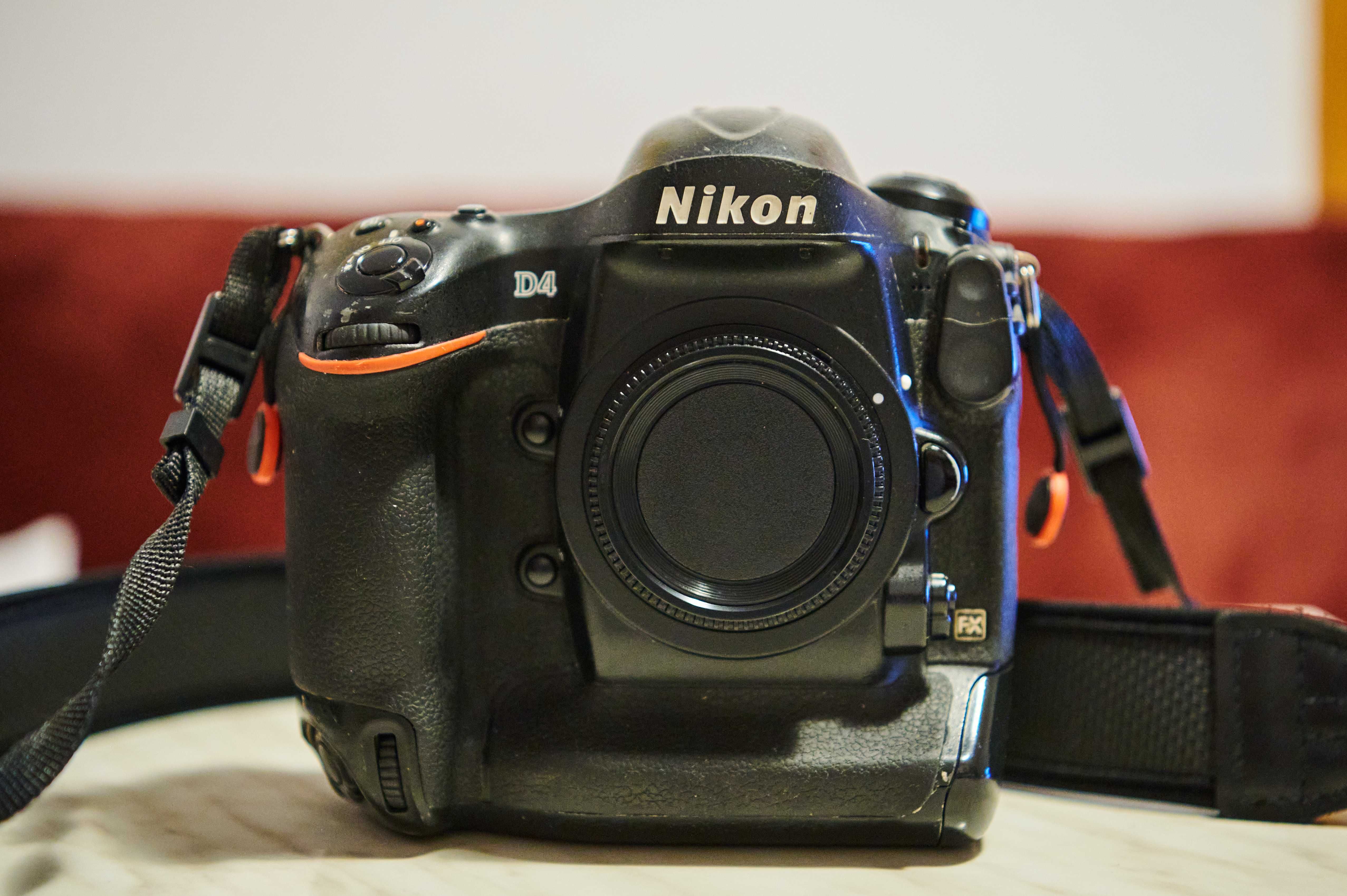 Vand Nikon D4 Body