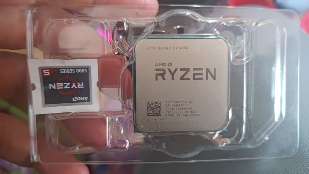 Amd Ryzen 5 1600x+Amd cooler