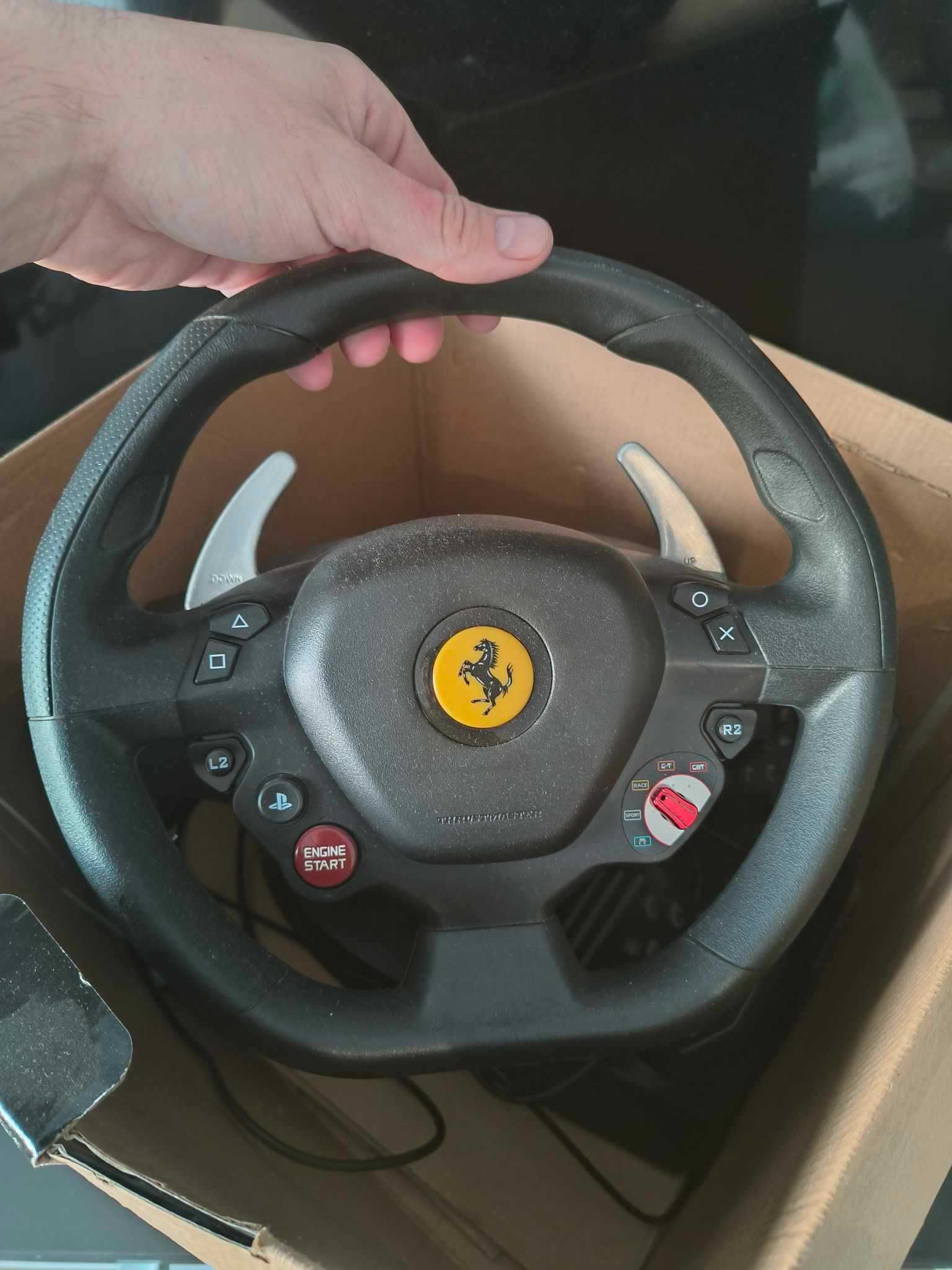 Volan Thrustmaster T80 RW Ferrari 488 GTB, pentru PS4, PS5, PC