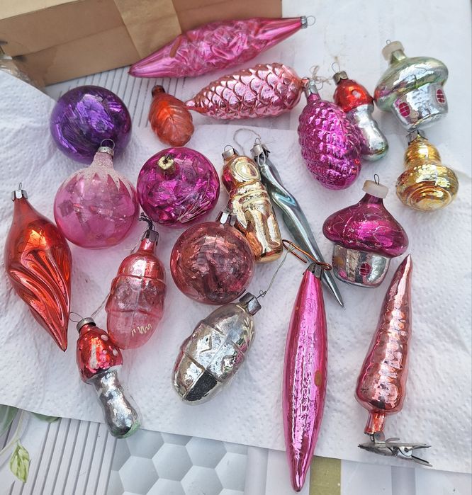 Ёлочные игрушки.