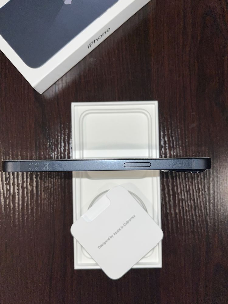 Iphone 13 Перфектен