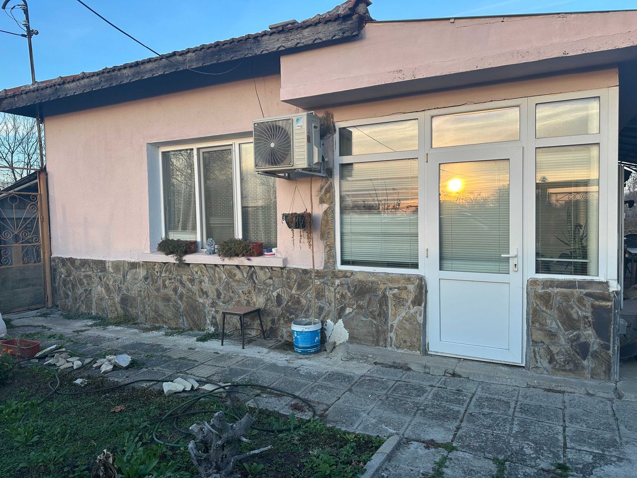 Продава се Къща в Стара Загора, Център - 120 кв.м за 651 €/кв.м - Снимка #1