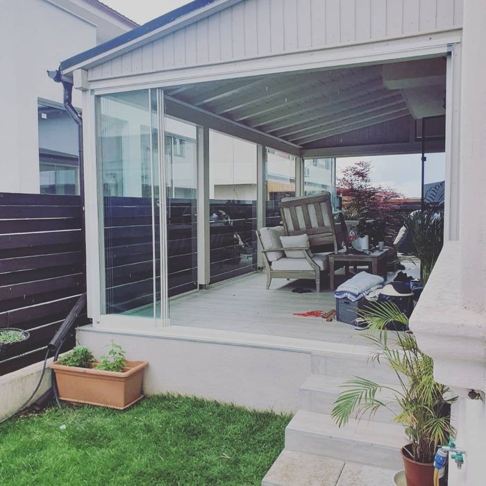 Închideri  terase  si  balcoane  cu  sticla  securizata.