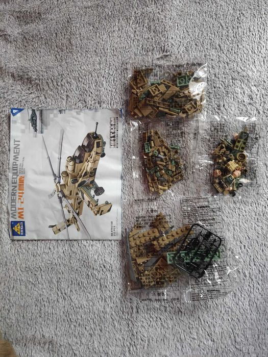 Joc constructii 212 pcs tip Lego elicoptere KAZI cu 2 figurine incluse