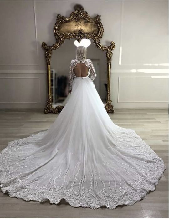 Rochie mireasa creatie Alinka cu trena detasabila