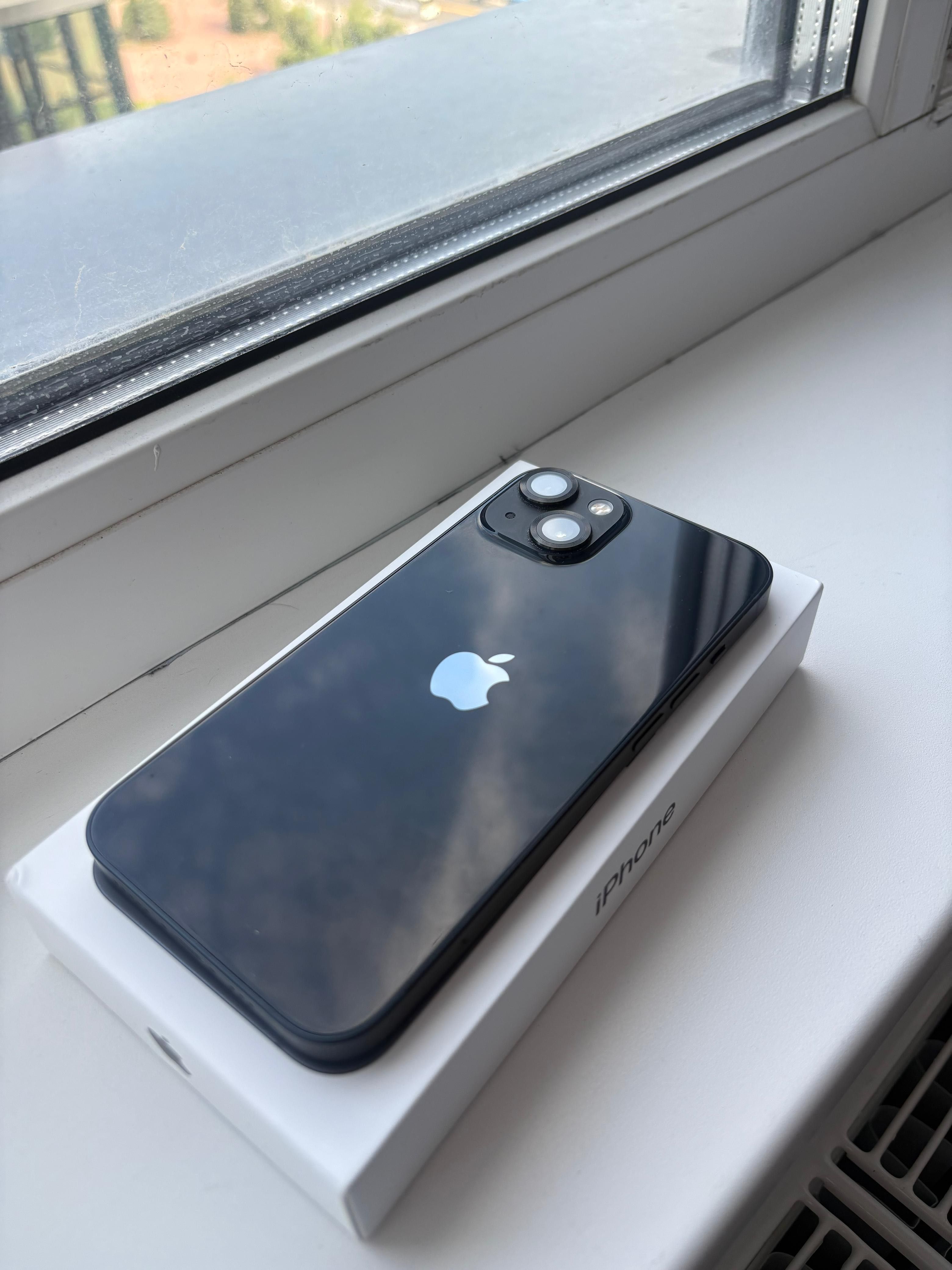 iPhone 13 128gb темно синий