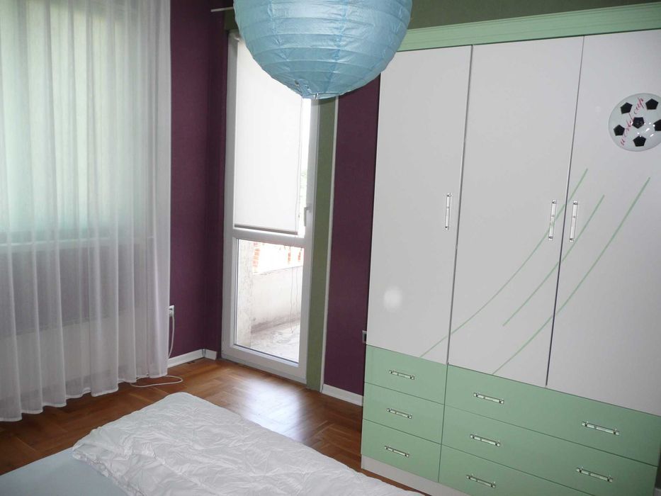 Двуфамилна масивна жилищна сграда в гр. Перник, кв. Байкушева махала