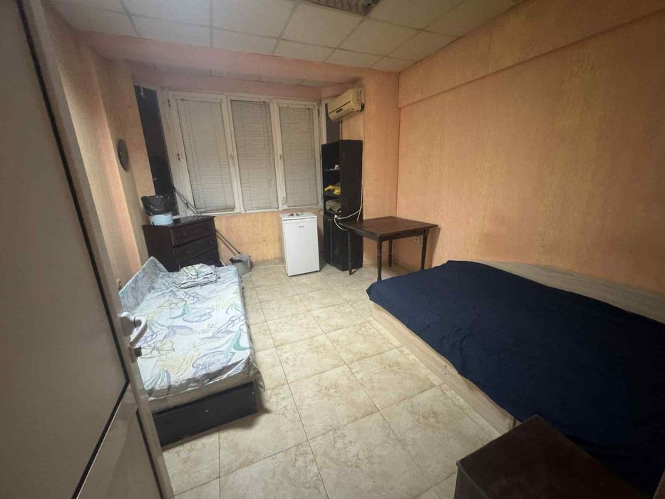 Едностаен апартамент в ж.к. Дружба 1 .