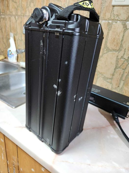 Батерия и зарядно за Surron LBX 60v 40ah - оригинални