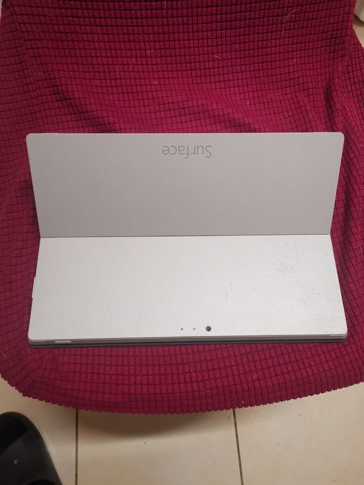 Microsoft surface core I5 ssd 128 gb