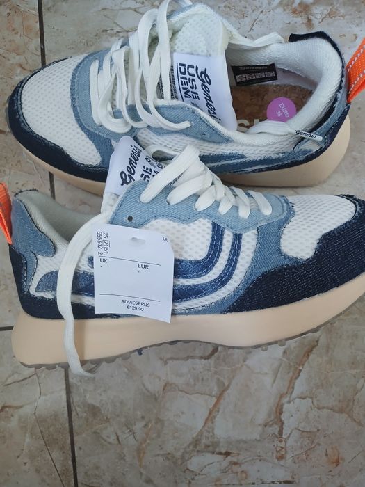 Adidași dama mărimea 38 plata se face prin curier