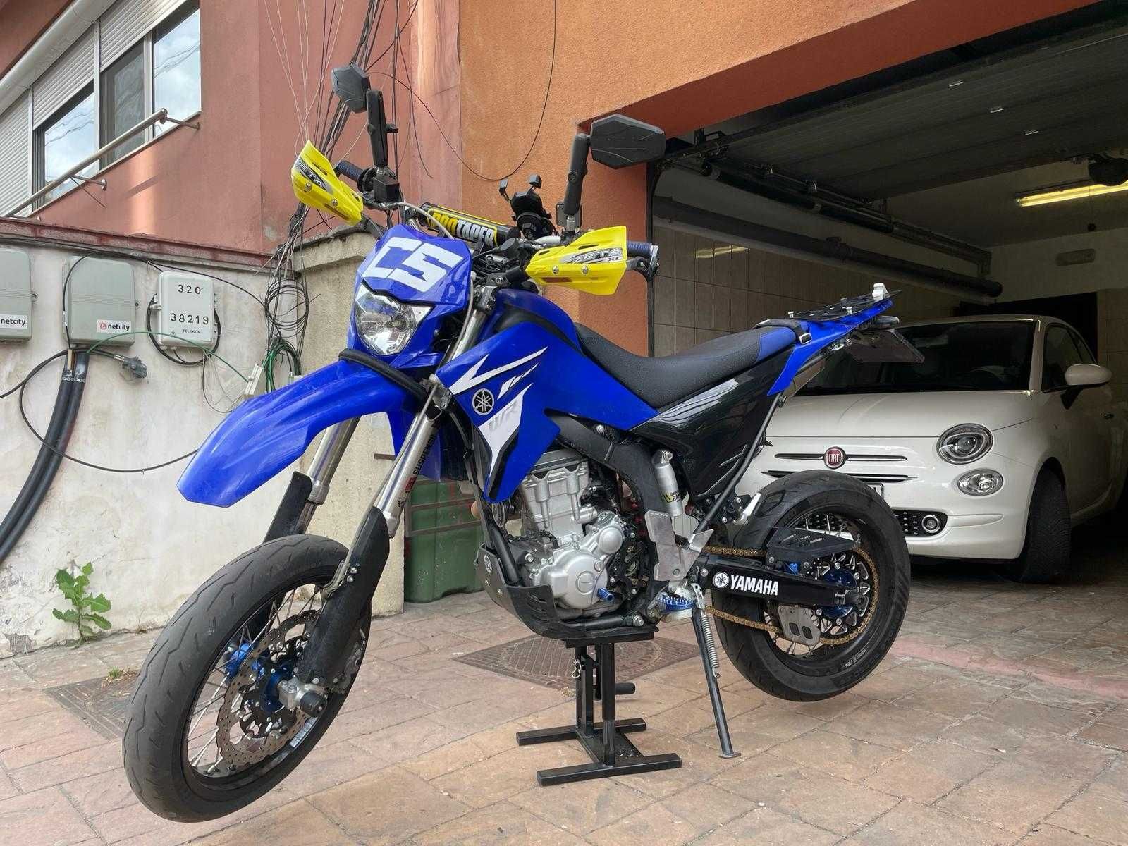 Yamaha WR250R (WRR)