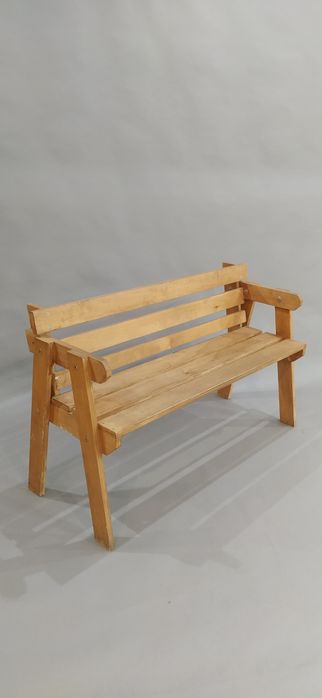 Садовая скамья..