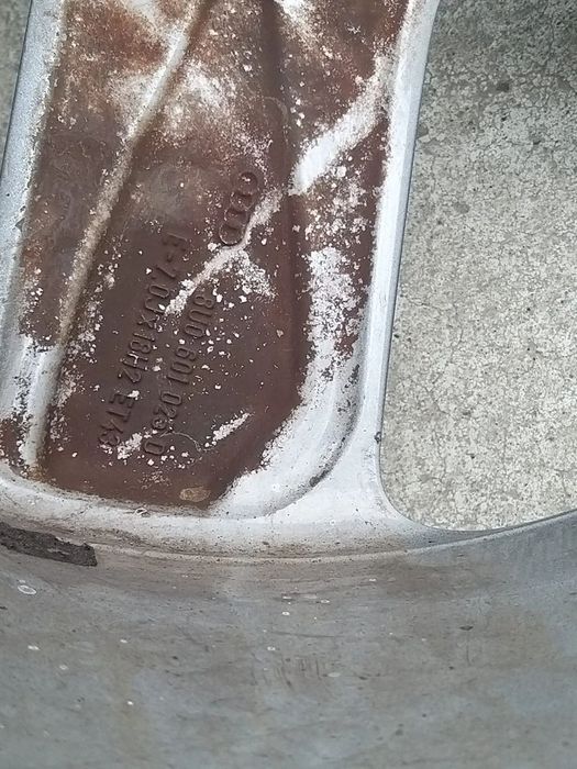 Janta aliaj r18 audi q3 8u 8u0601025d