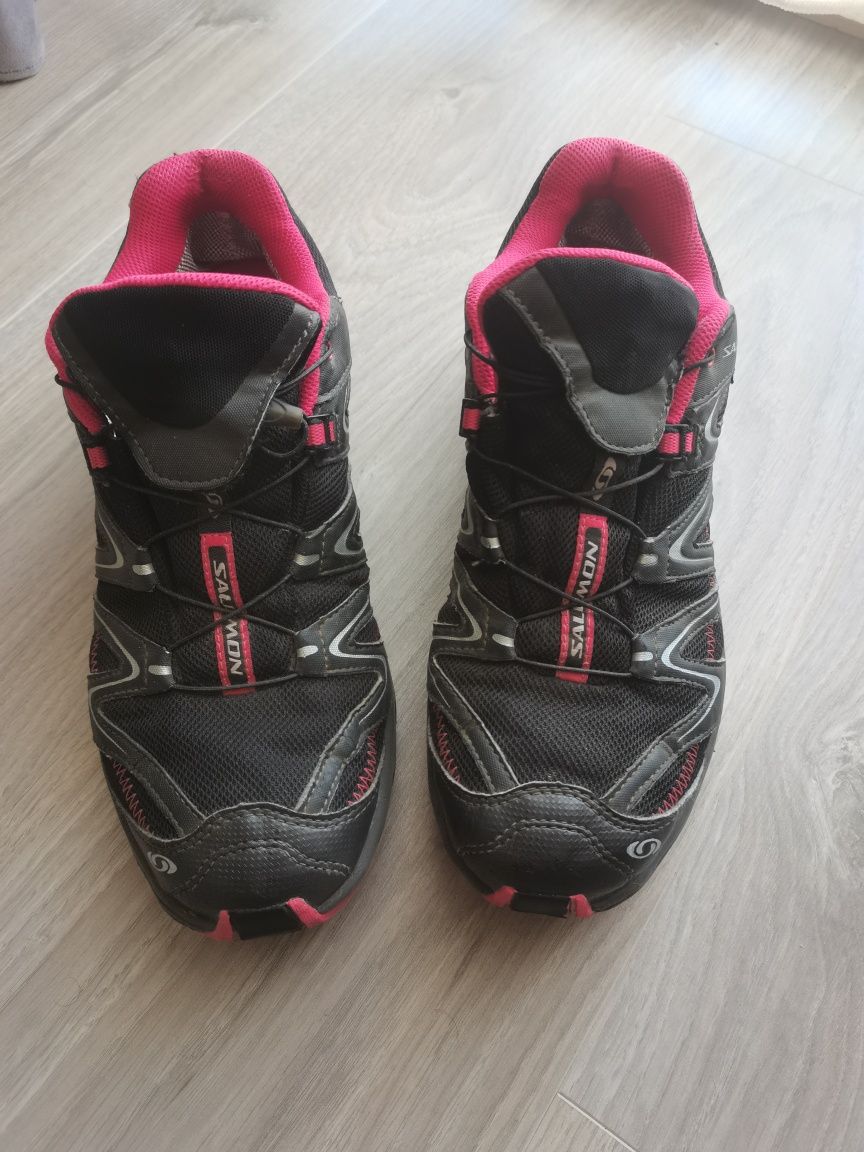 Adidași salomon mărimea 41