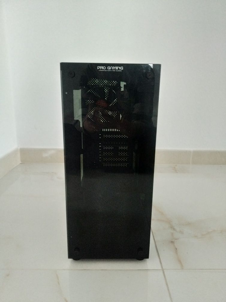 Calculator Gaming, I3-6100, 16GB, RX570,  256+500gb