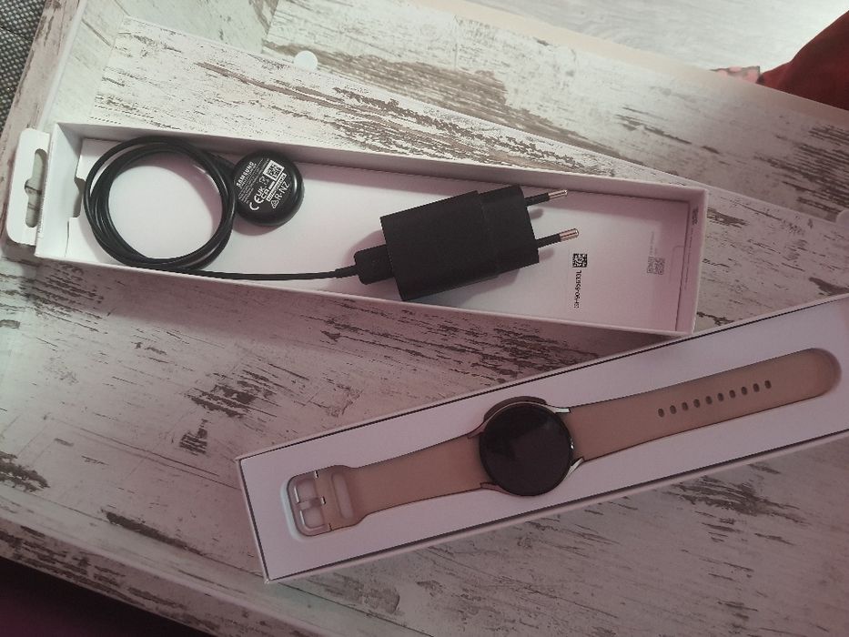 Часовник Samsung galaxy watch 4