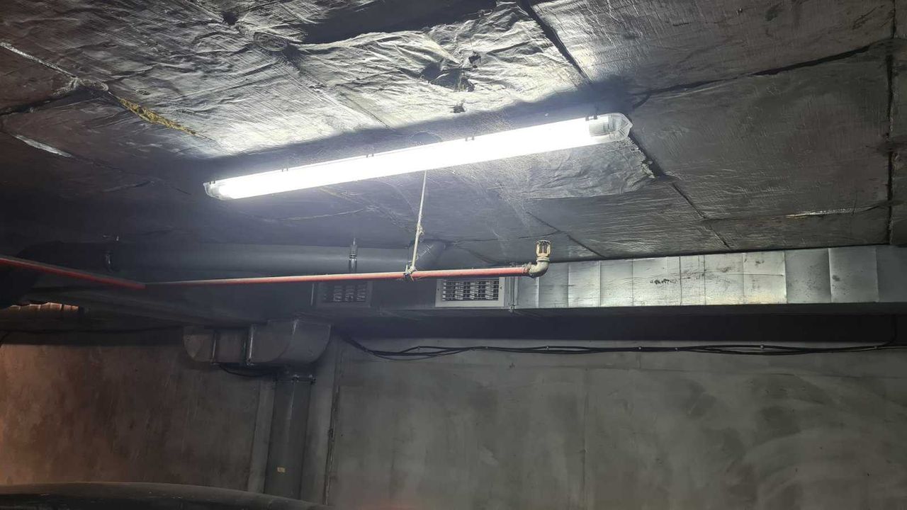 Дава се под наем Гараж / Паркомясто в Варна, Чаталджа - 15 кв.м за 153 € - Снимка #5