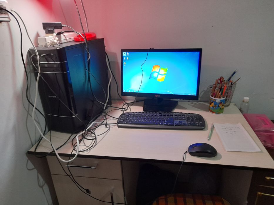 Компьютер  сотилади . Куп ишлатилмаган .