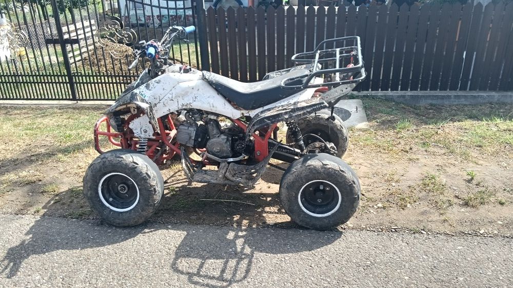 Vând ATV +scuter sau la schimb cu unu de 250cc