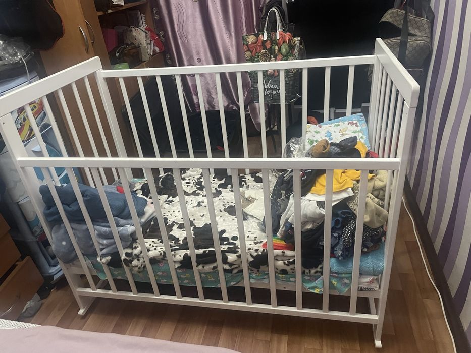 Детская кроватка