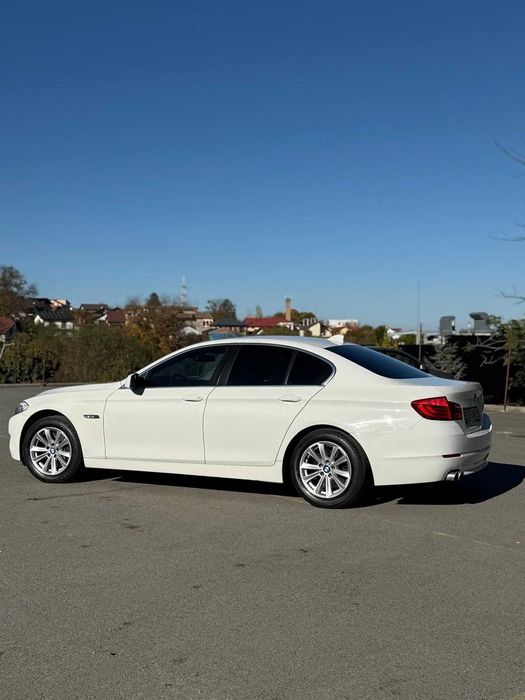 BMW Seria 5 F10 525d