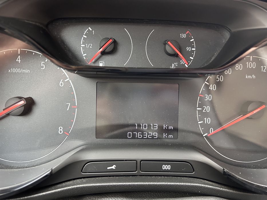 Opel Crossland x 2020 automata