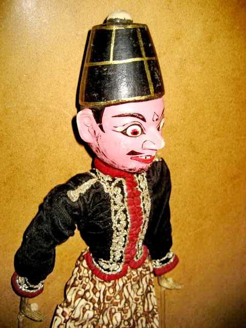 10074-Papusa mare teatru pantomima orientala costum traditional lemn.