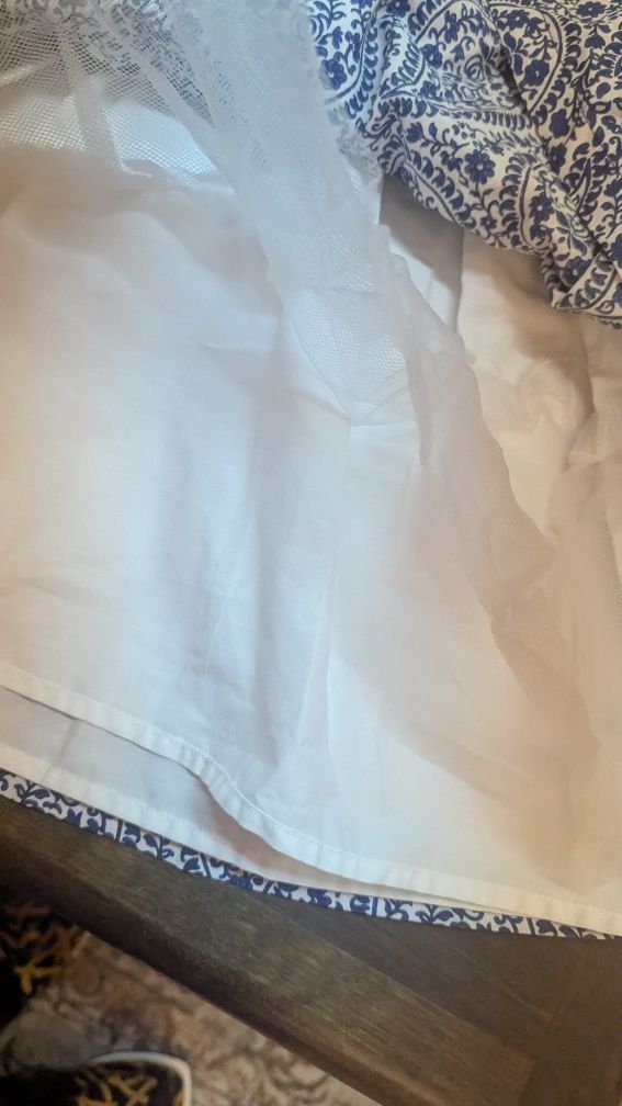 Продам шикарное фирменное платье на девочку