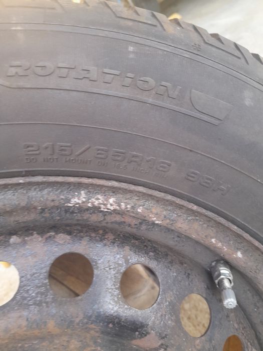 Vand 4 cauciucur de iarnă pe nissan qashqai