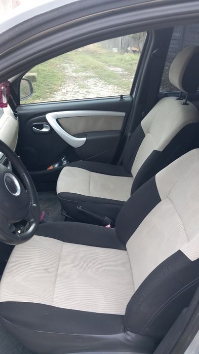 Vând  Dacia Logan în stare foarte bună!