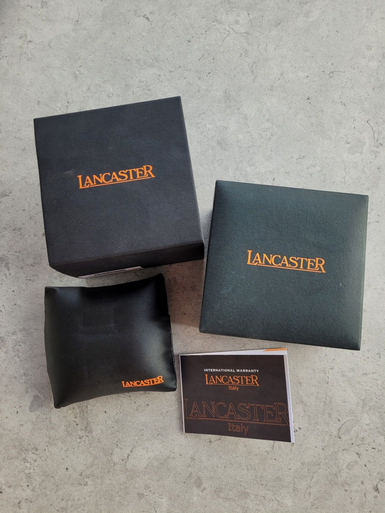 Чисто нов ОРИГИНАЛЕН мъжки часовник LANCASTER