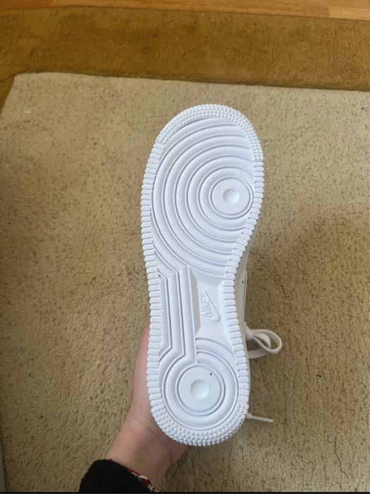 adidasi nike air force 1