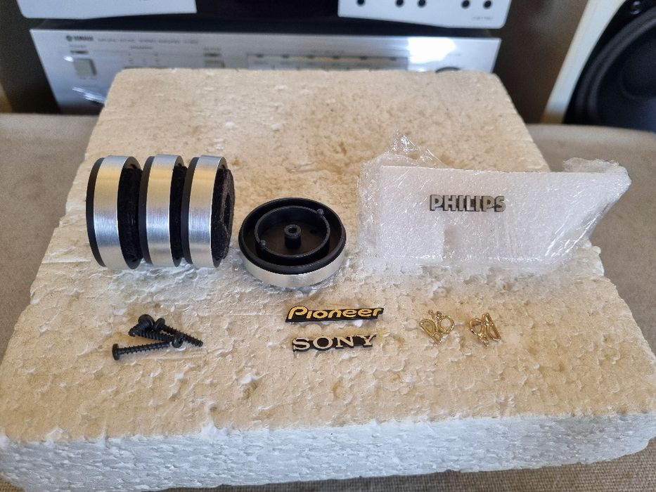 Set Picioruse, Sigla/Logo Philips,Sony, Pioneer, etc. Perfecta stare.