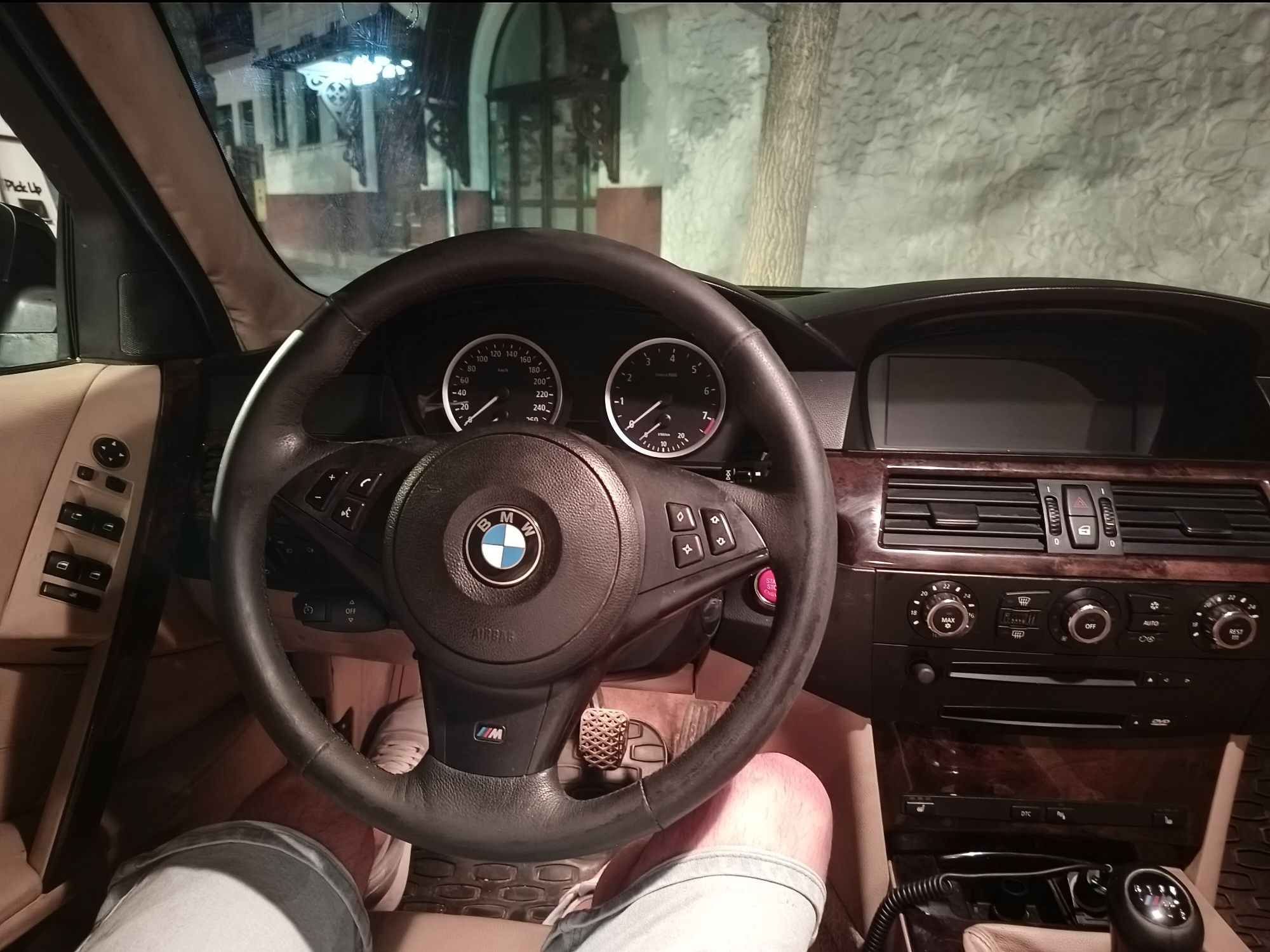 Vând BMW e60 530 xi !